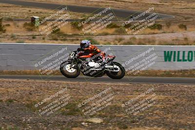 media/Apr-19-2025-AHRMA (Sat) [[3d98ca3309]]/Race/Group 4/Turn 4/